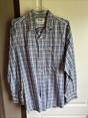 Wrangler Men's Plaid Button-Down Shirt - Blue & Gray